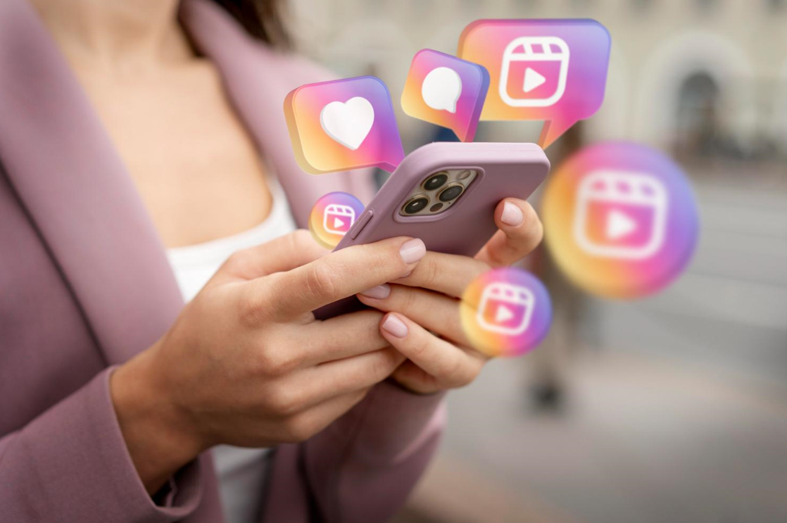 Social Media Trends to Watch in 2025: Staying Ahead of the Curve