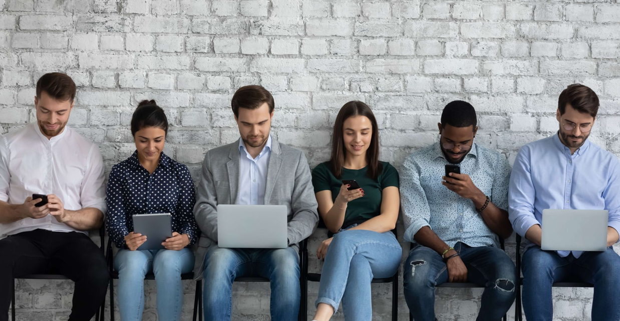 Top 8 Queue Management Solutions to Watch This Year